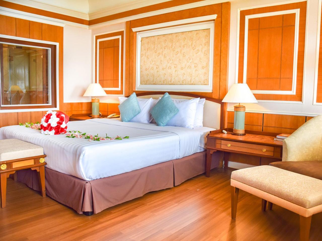 Asia Pattaya Hotel Bagian luar foto