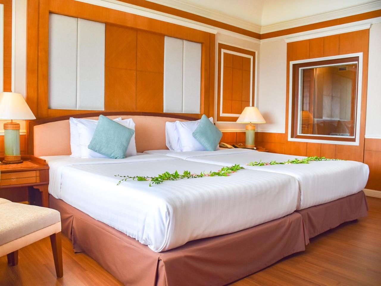 Asia Pattaya Hotel Bagian luar foto