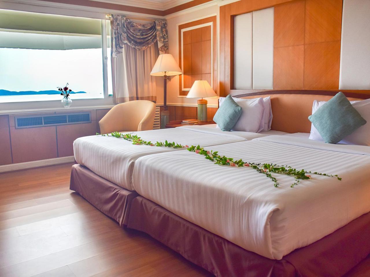 Asia Pattaya Hotel Bagian luar foto