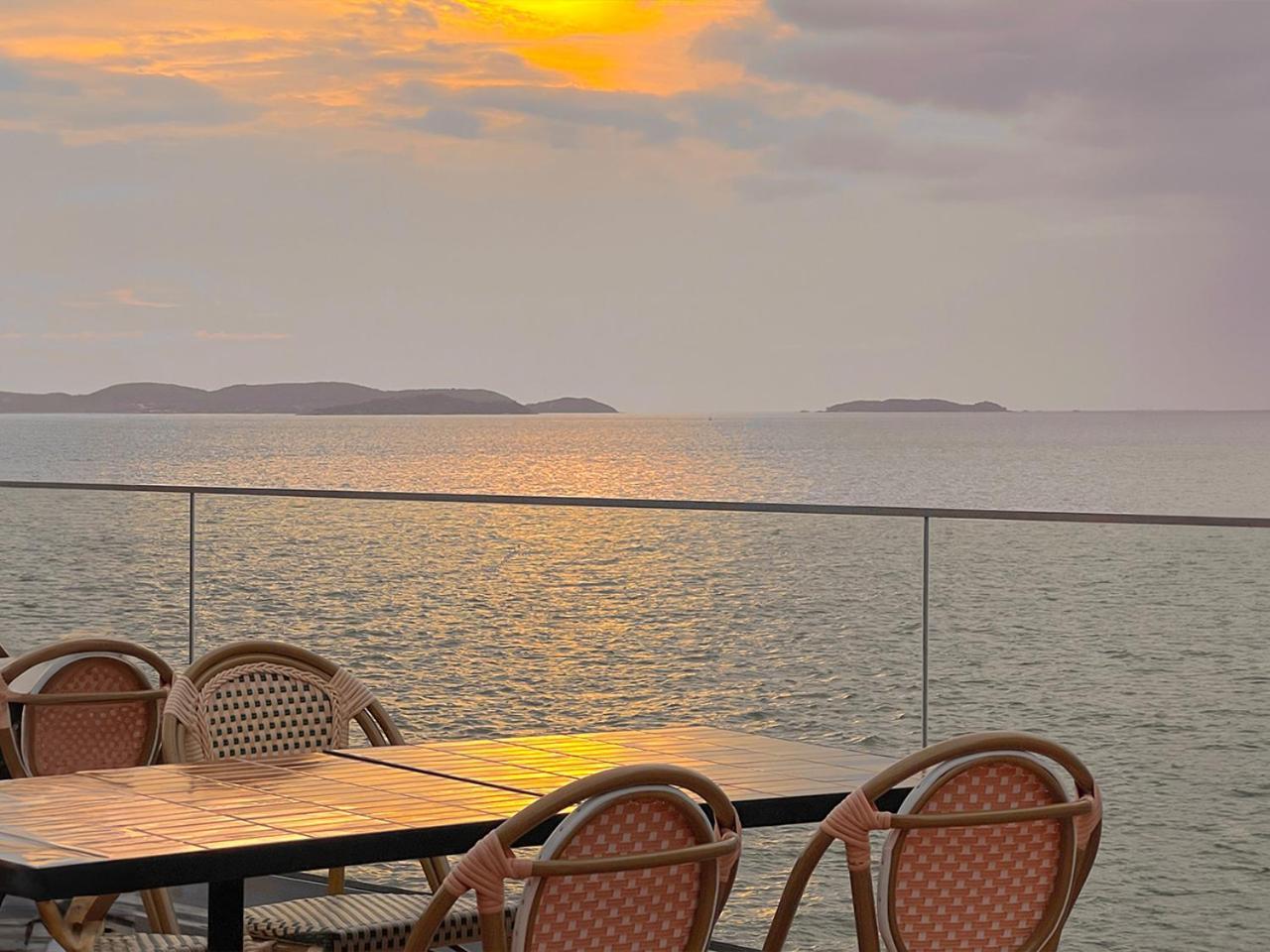Asia Pattaya Hotel Bagian luar foto